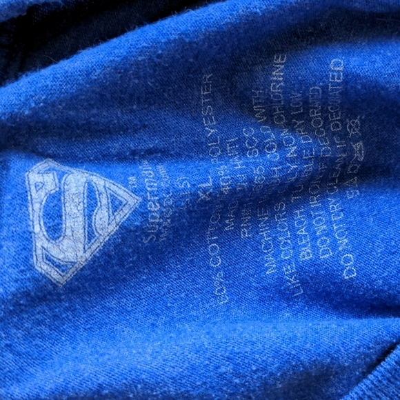 DC Comics Superman Shirt XL - Picture 4 of 4